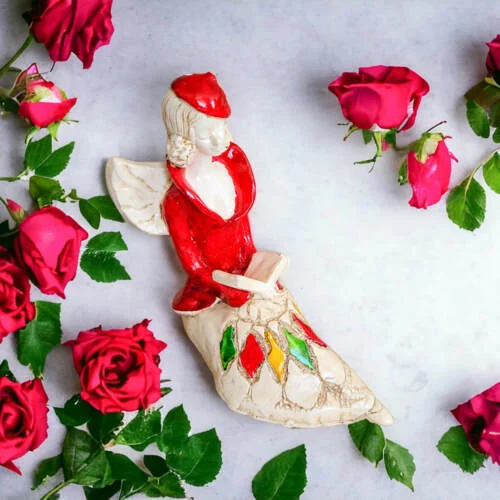Figurka  anioła Loretta - czerwona -  15 cm figurka dekoracyjna