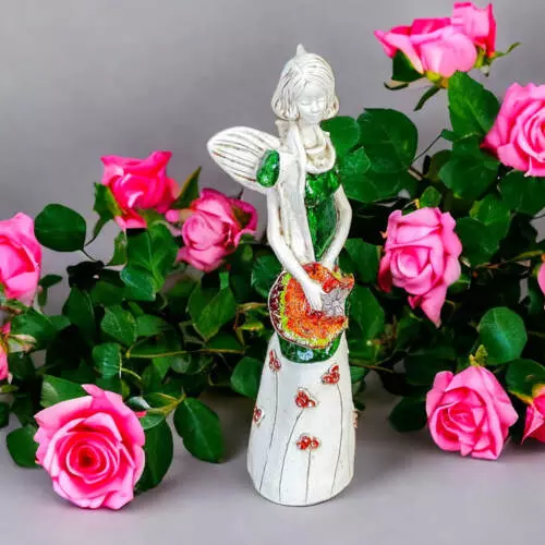 Figurka anioła Sunday Rose - zielony -  32 x 15 cm figurka dekoracyjna