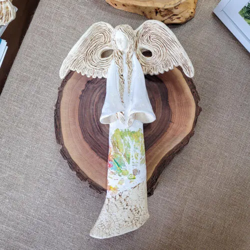 Figurka anioła Clara Art Leaf - biała -  40 x 28 cm figurka dekoracyjna