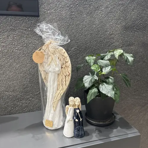 Figurka anioła 635 -  18 x 10 cm figurka dekoracyjna