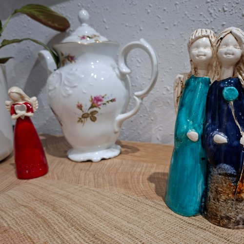 Figurka anioła 633 - turkus granat -  18 x 10 cm figurka dekoracyjna