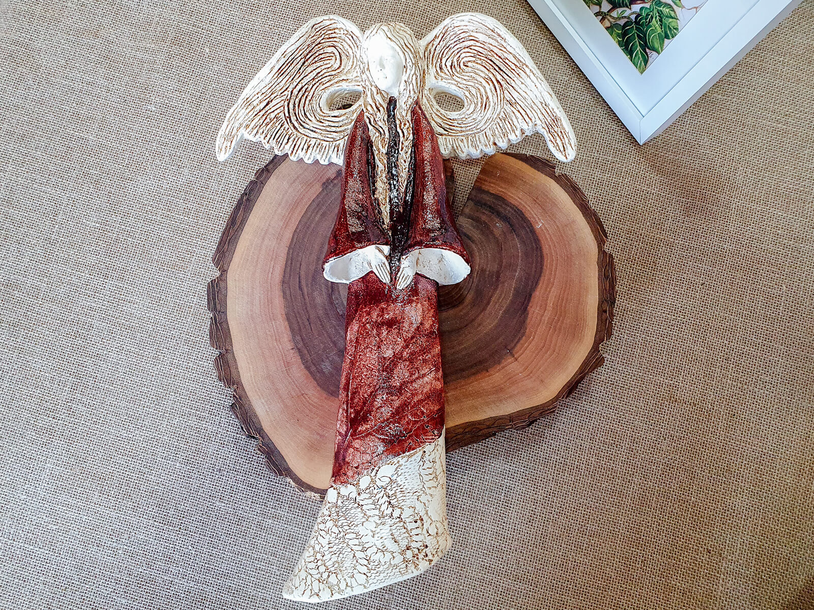 Figurka anioła Clara Art Leaf - brąz - 40 x 28 cm