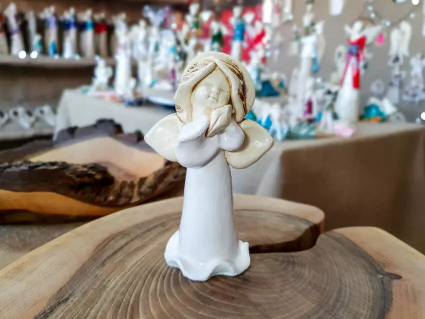 Figurka anioła Adam - stojąca biała -  13 cm figurka dekoracyjna