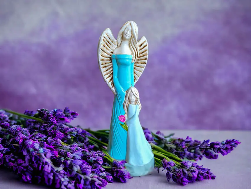 Figurka anioła Hannah - błękitny seledyn -  32 x 15 cm figurka dekoracyjna