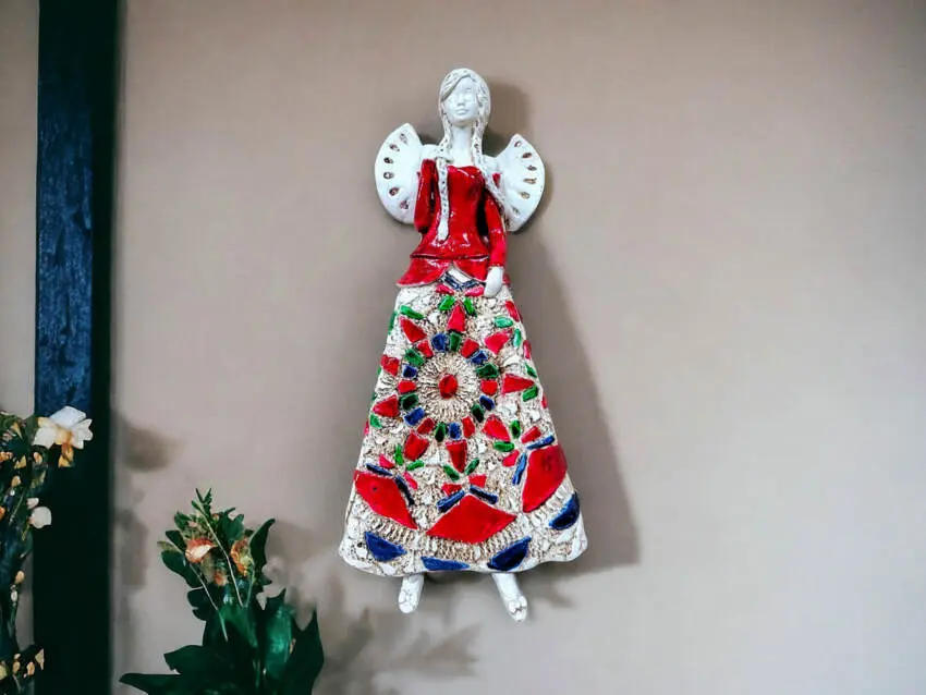 Figurka anioła Heather - czerwony granat
 -  35 x 15 cm figurka dekoracyjna