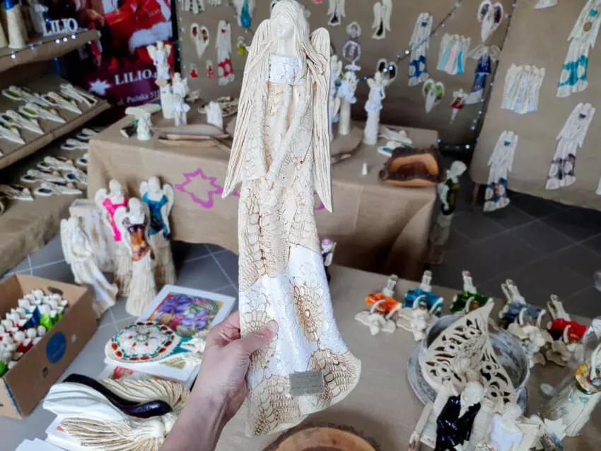 Figurka anioła Genesis - wisząca beżowa -  55 x 20 cm figurka dekoracyjna
