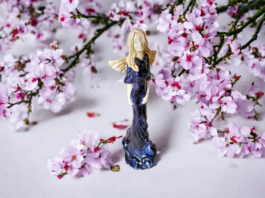 Figurka anioła Margaret - ciemny granat -  32 cm figurka dekoracyjna
