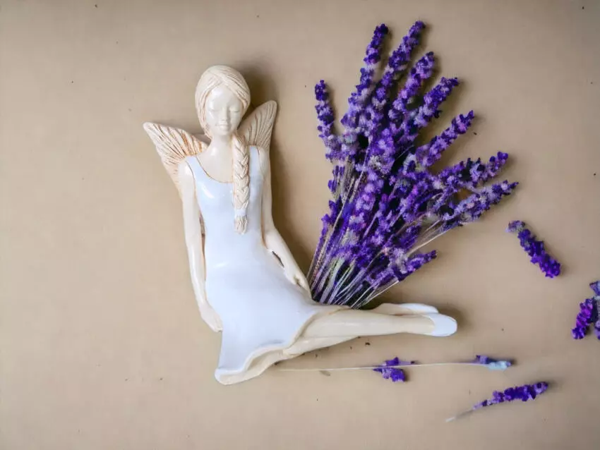 Figurka anioła 751 -  15 cm figurka dekoracyjna