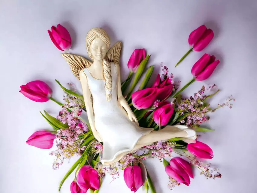 Figurka anioła 751 -  15 cm figurka dekoracyjna