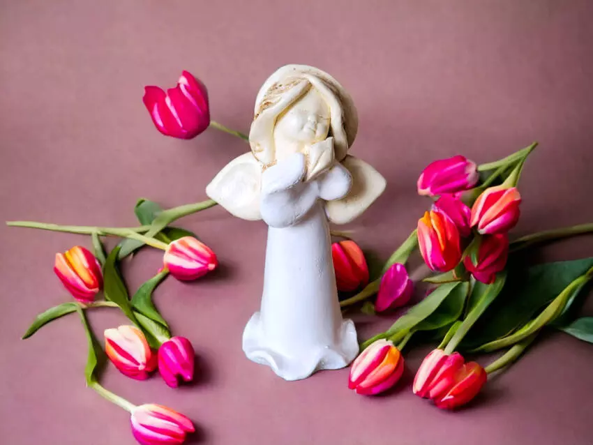 Figurka anioła Adam - stojąca biała -  13 cm figurka dekoracyjna